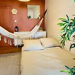 Maisonnette Climatisee A 35m De La Plage De La Capte Hébergement de vacances Hyères