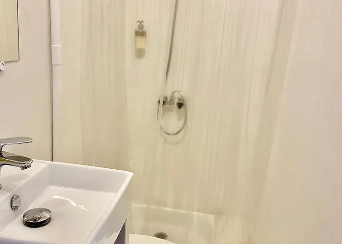 Maisonnette Climatisee A 35m De La Plage De La Capte Hyères